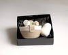 Box cadeau fête des mères unique petit panier de rangement, vase soliflore porcelaine et trio de fondants parfumés naturels