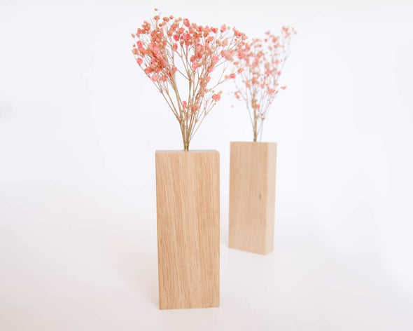 cache-pot en bois et fleurs séchées roses tendances