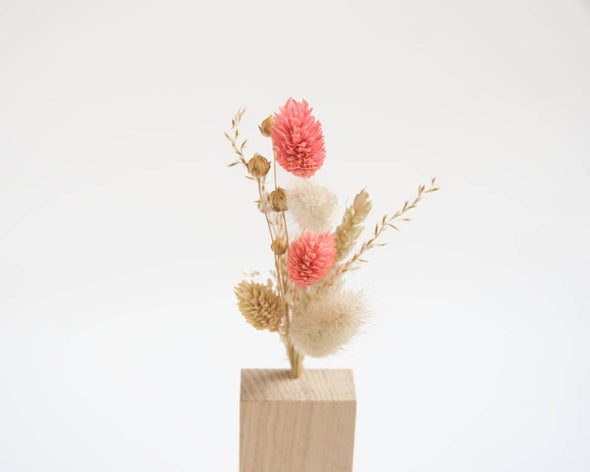 fleurs sechees tendance deco murale cache-pot en bois