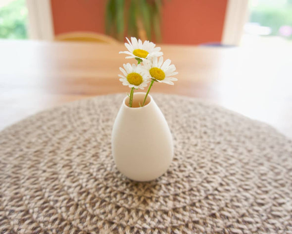 Vase soliflore porcelaine blanc intérieur rose - 8 cm