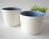 Pratiques tasses en porcelaine bleues et blanches décoration de table  Marie Laurent