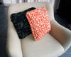 Coussin original déco en crochet tendance pour canapé artisanal fabriqué en France par Patate Studio