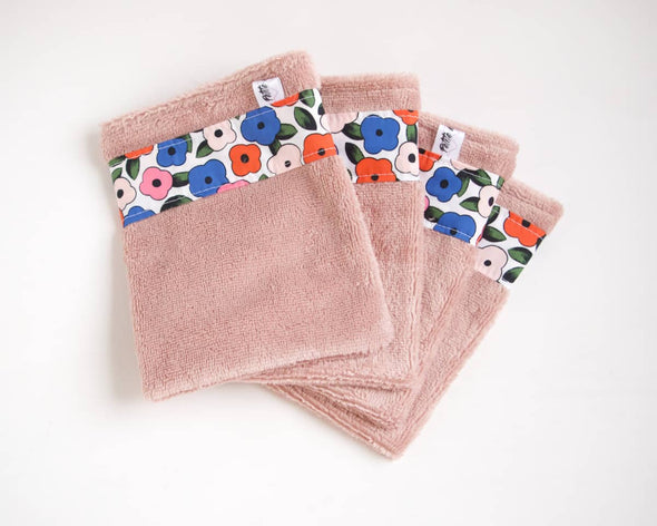 Gants de toilette par 4 fait-main en France en éponge de bambou rose et bande de tissu florale colorée originale
