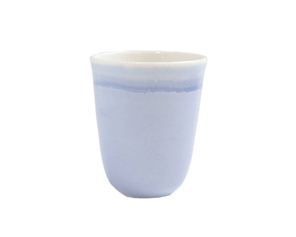 Mug original tendance en porcelaine bleu clair fait-main made in France