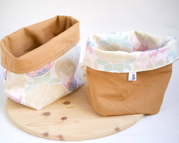 Panières en tissu déco réversibles artisanales made in France marron et artichauts colorés pastels