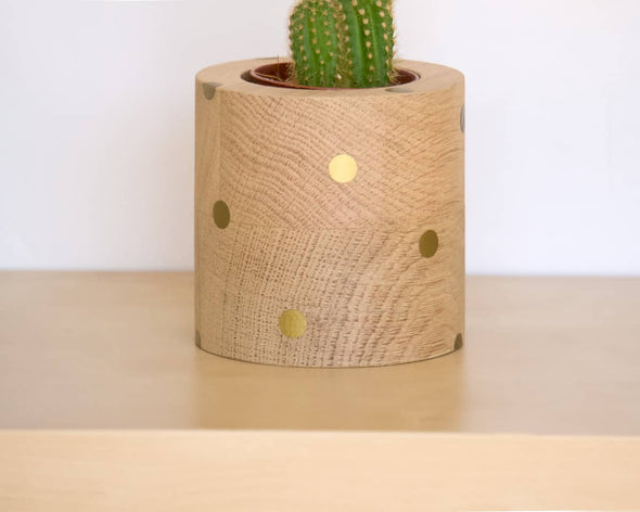 Cache-pot rond en bois à pois dorés zoom