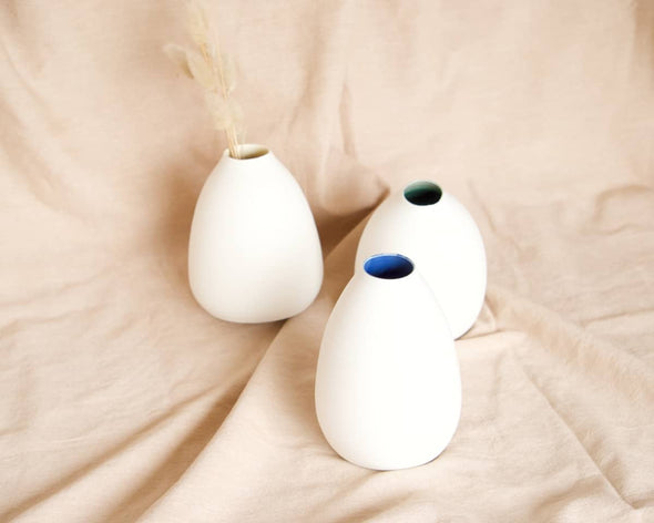 Vase céramique porcelaine soliflore blanc bleu foncé - 13 cm