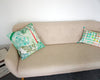 Housse de coussin tendance carrée verte à motifs décorative pièce unique artisanale happé