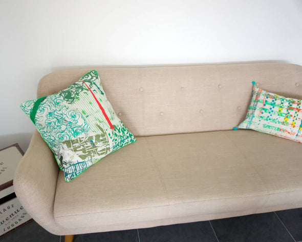 Housse de coussin tendance carrée verte à motifs décorative pièce unique artisanale happé