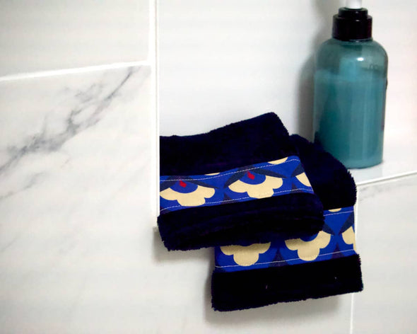 gants de toilette éponge bleu à motifs tendances fabrication artisanale française