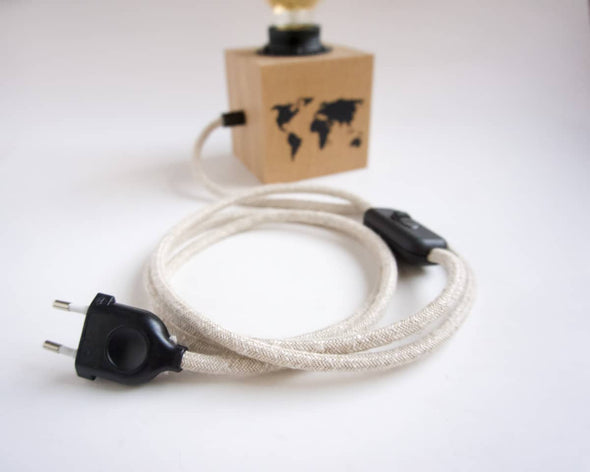 Cordon couleur lin naturel doux avec interrupteur noir de la lampe à poser en bois My Cosy Home