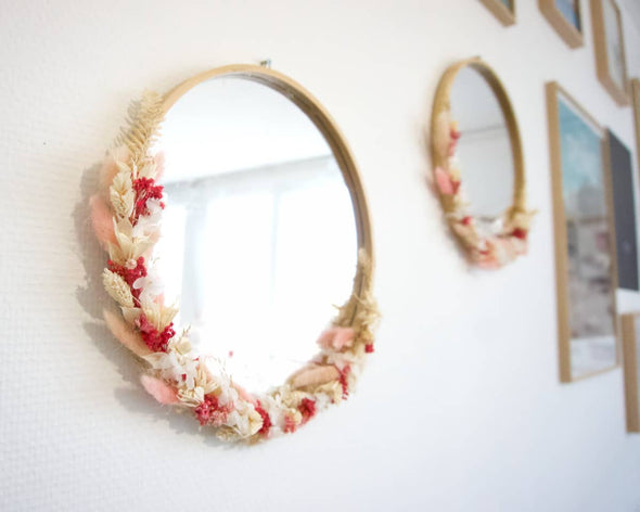 miroir avec fleurs séchees roses moderne déco murale unique