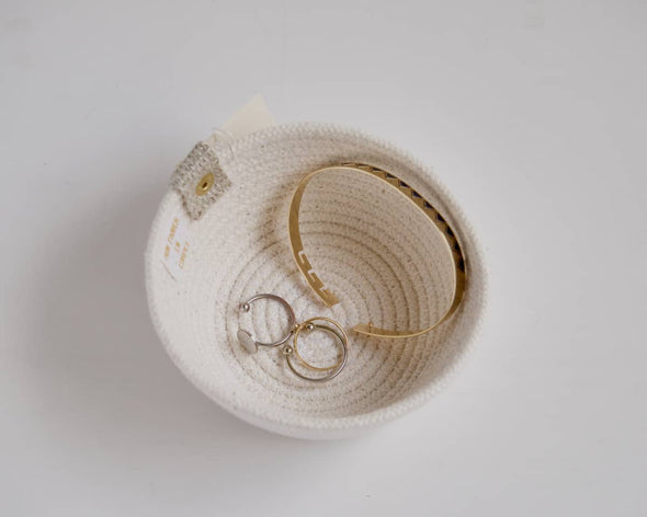 Coupelle rangement déco naturelle en cordes de coton, utilisée en rangement bijoux