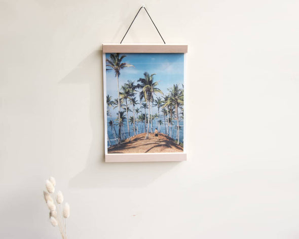 Porte affiche artisanale décoration murale en bois naturelle fabriquée en France