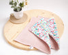 Serviettes en coton décoration de table motifs fleurs verso rose, fait-main par Petite Marie Créatrice