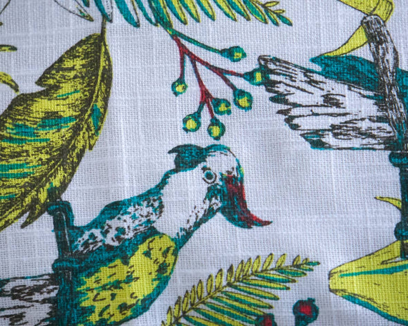 Zoom tissu coton épais motifs tropicaux originaux jungle perroquets jaunes et verts
