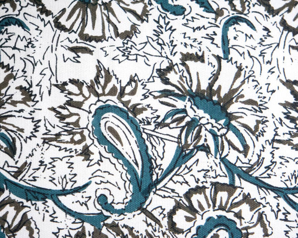Zoom tissu coton imprimé fleurs originales vertes et marrons housse de coussin unique